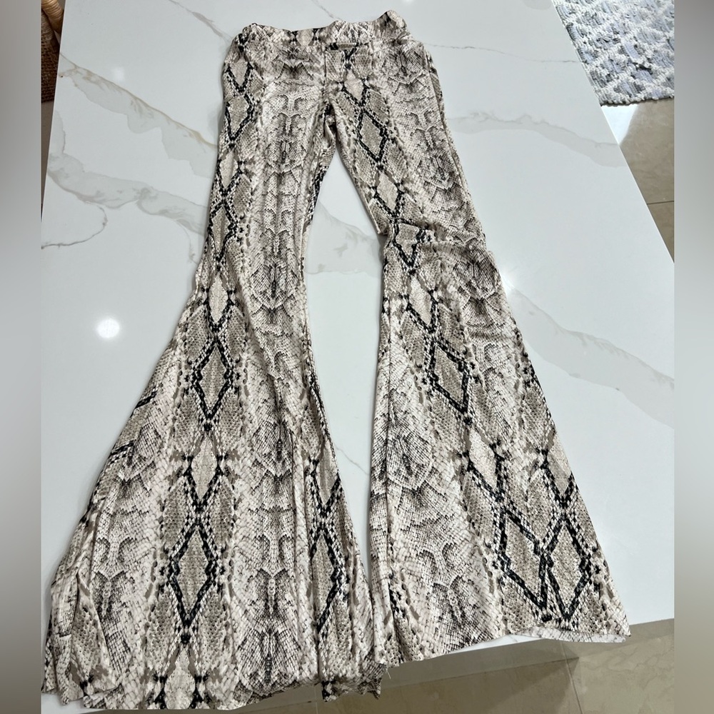 Snake print stretchy bell bottoms size small